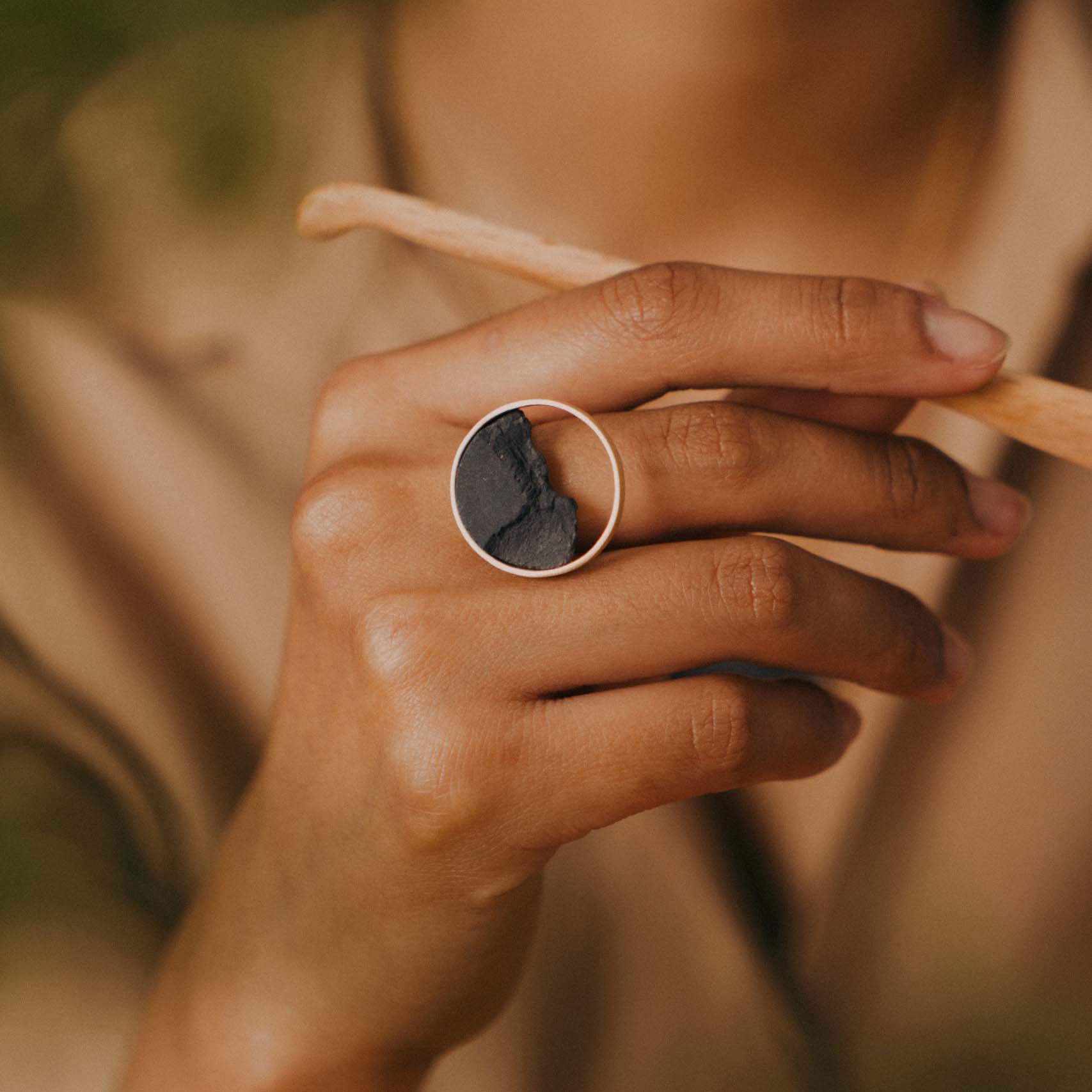 Anillo Circular Dorado