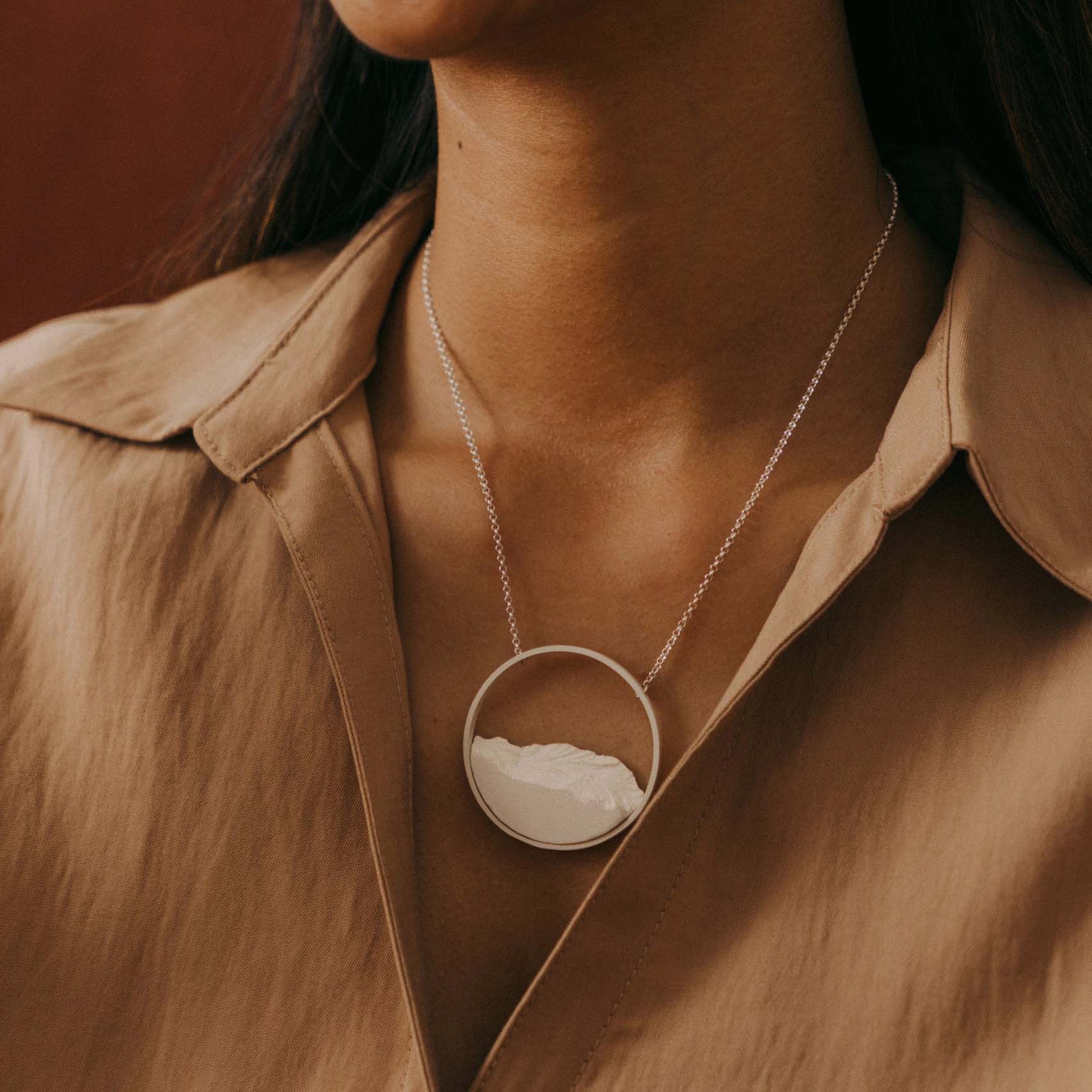 Collar Circular Plata