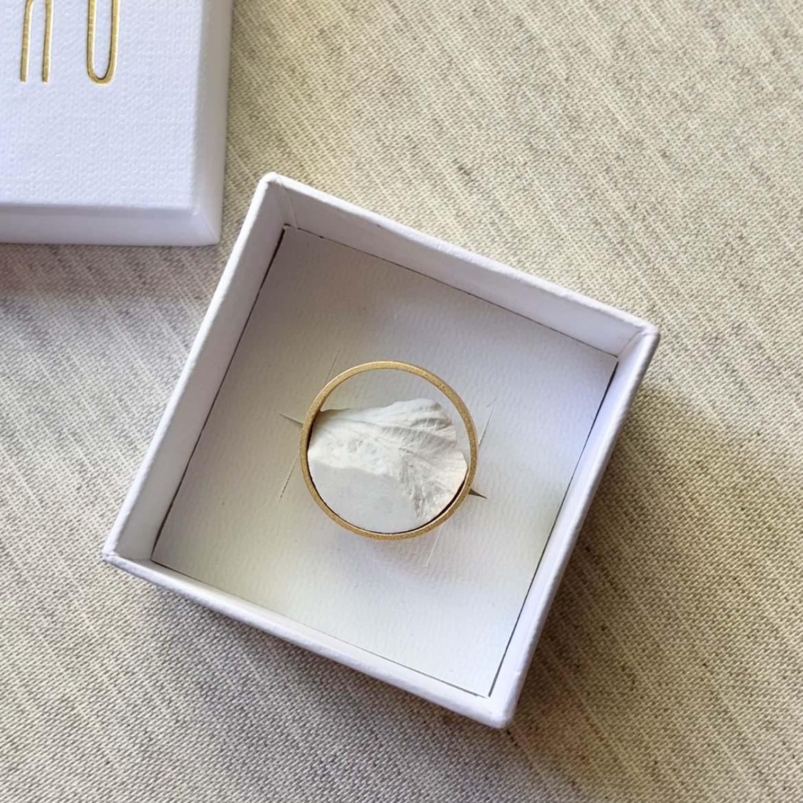 Anillo Circular Dorado