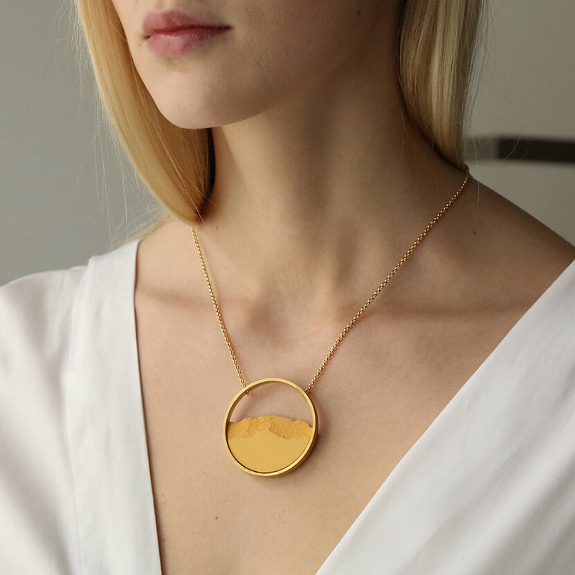 Collar Circular Dorado