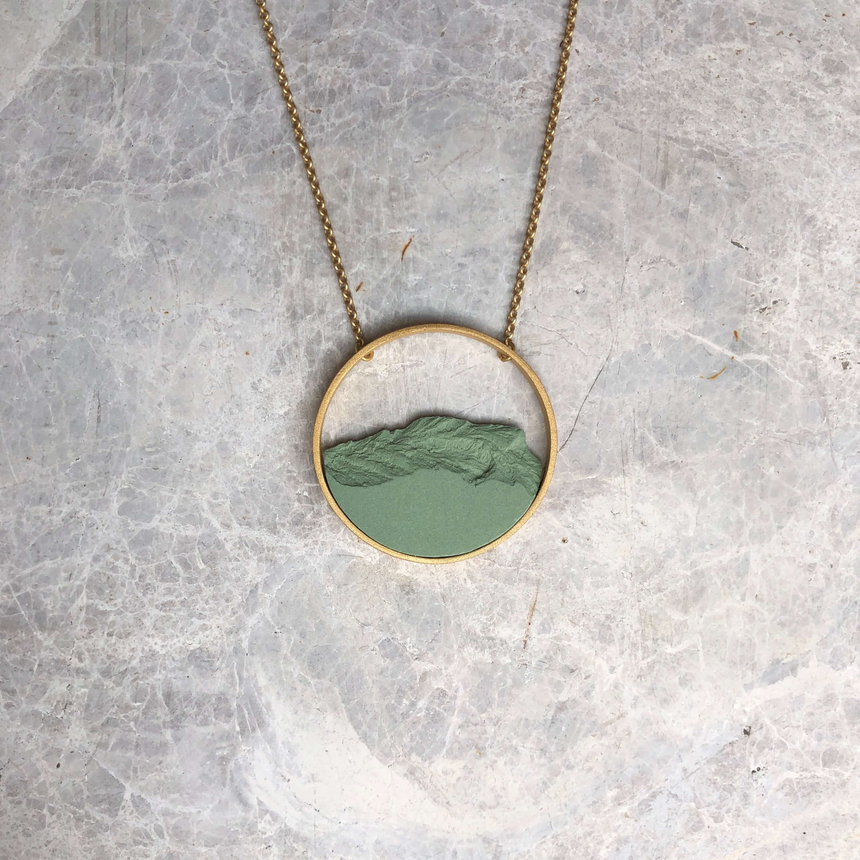 Collar Circular Dorado