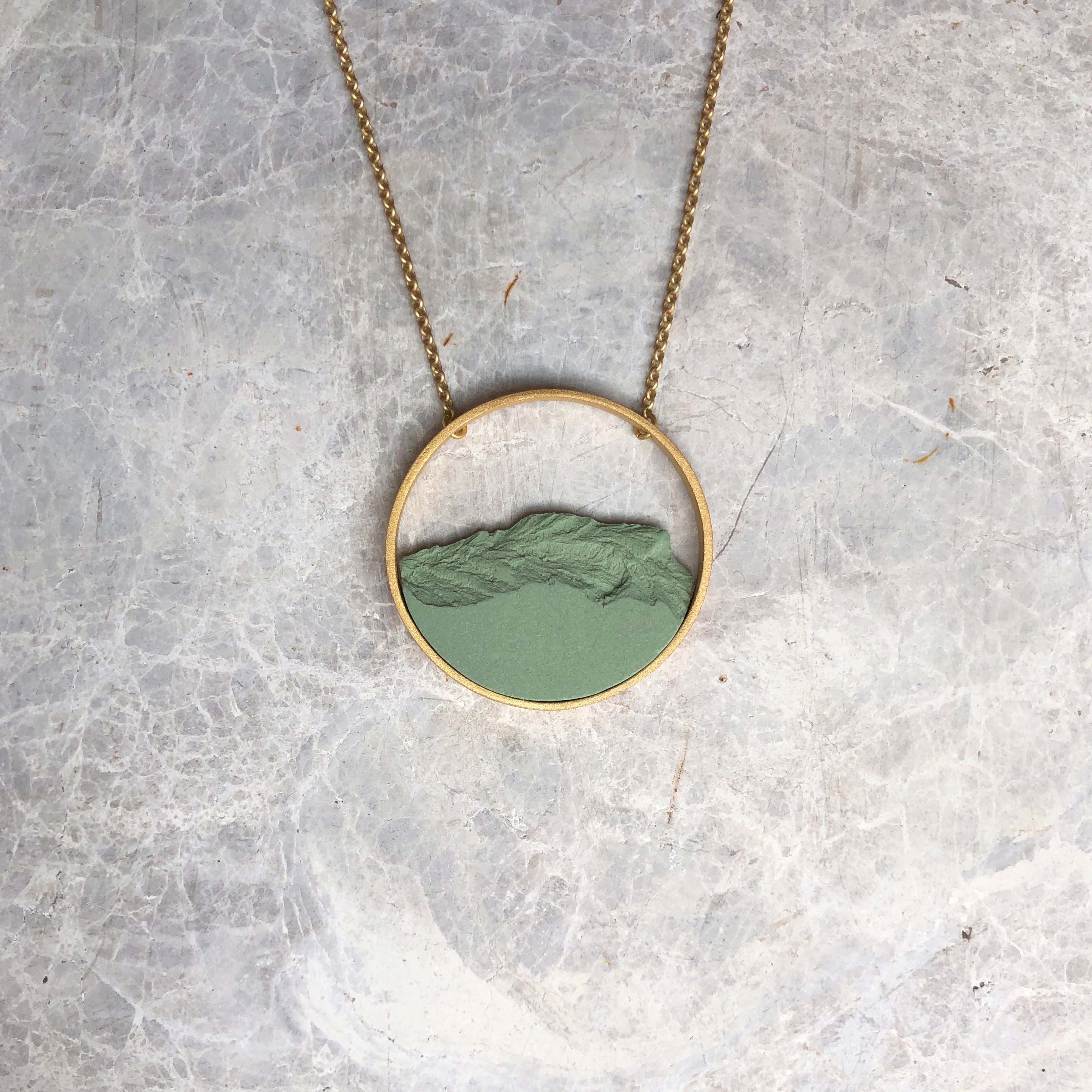 Collar Circular Dorado