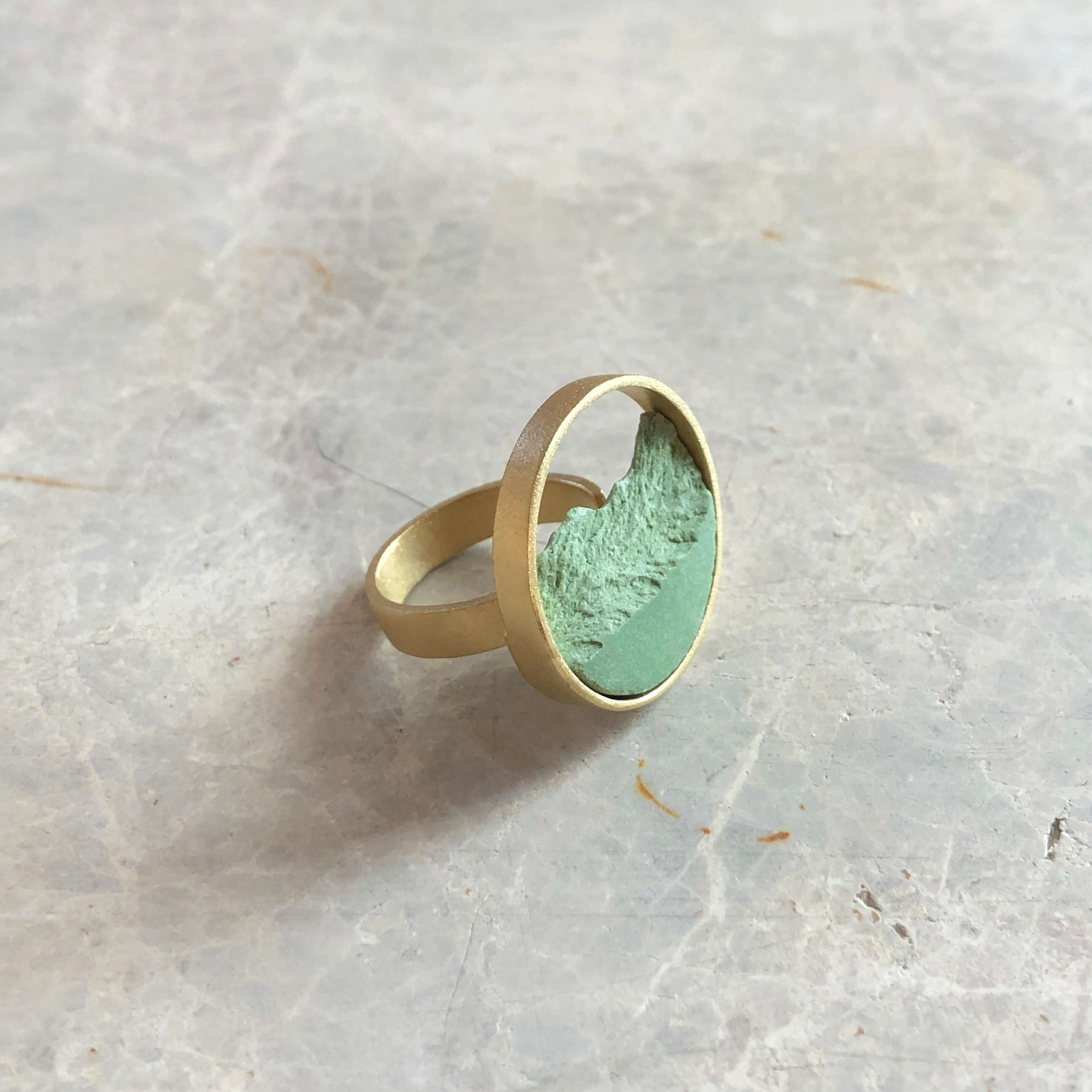 Anillo Circular Dorado