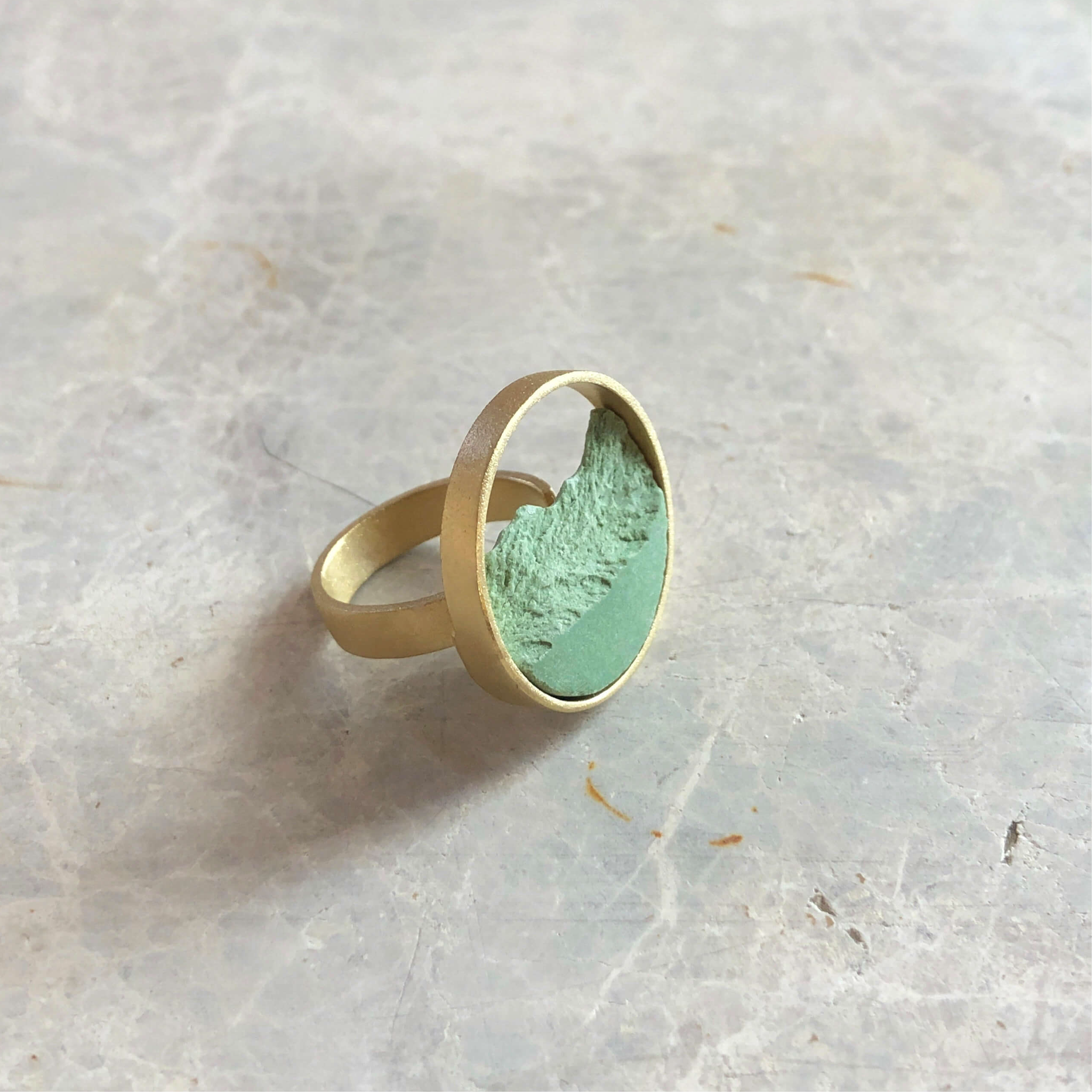 Anillo Circular Dorado