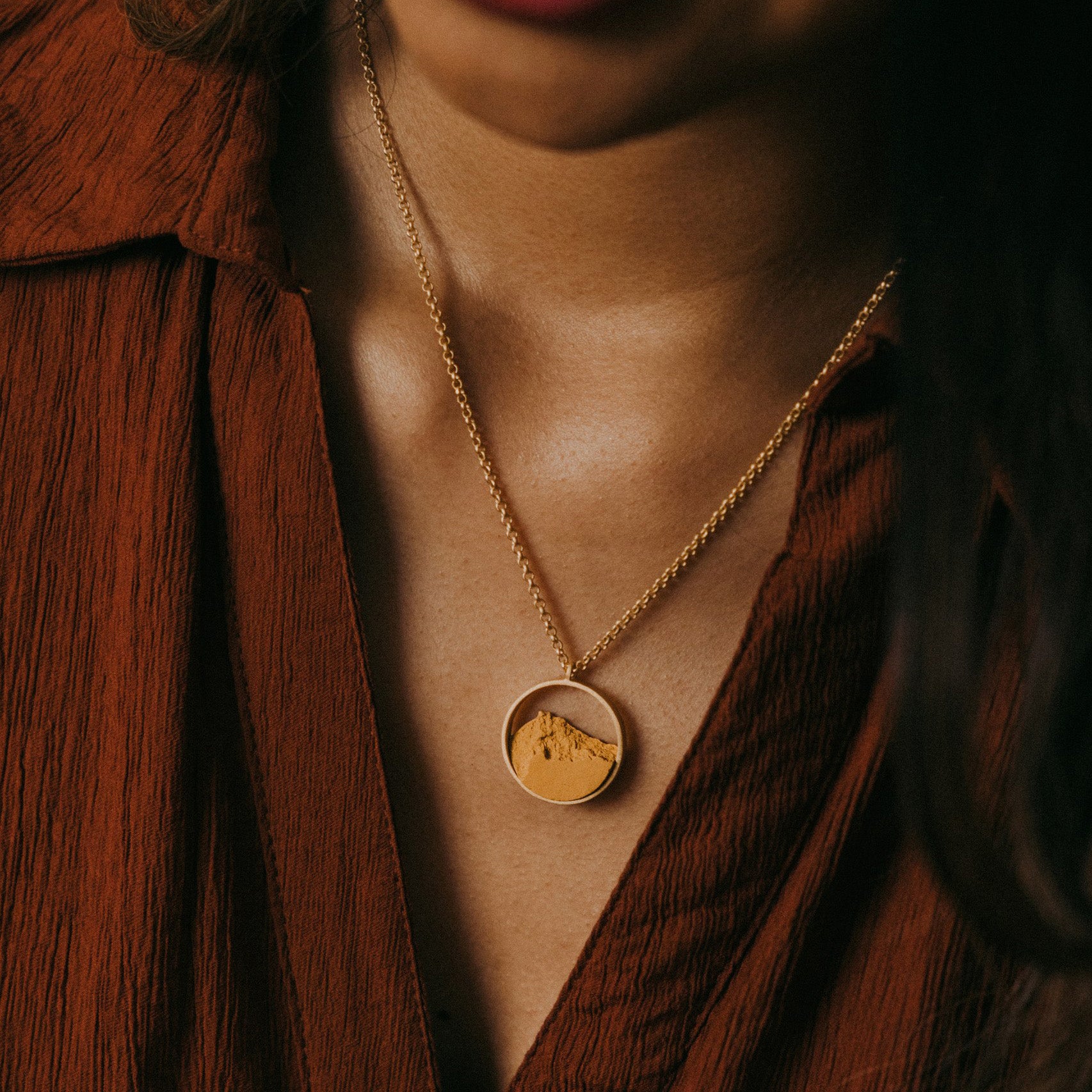 Collar Circular Mini Dorado