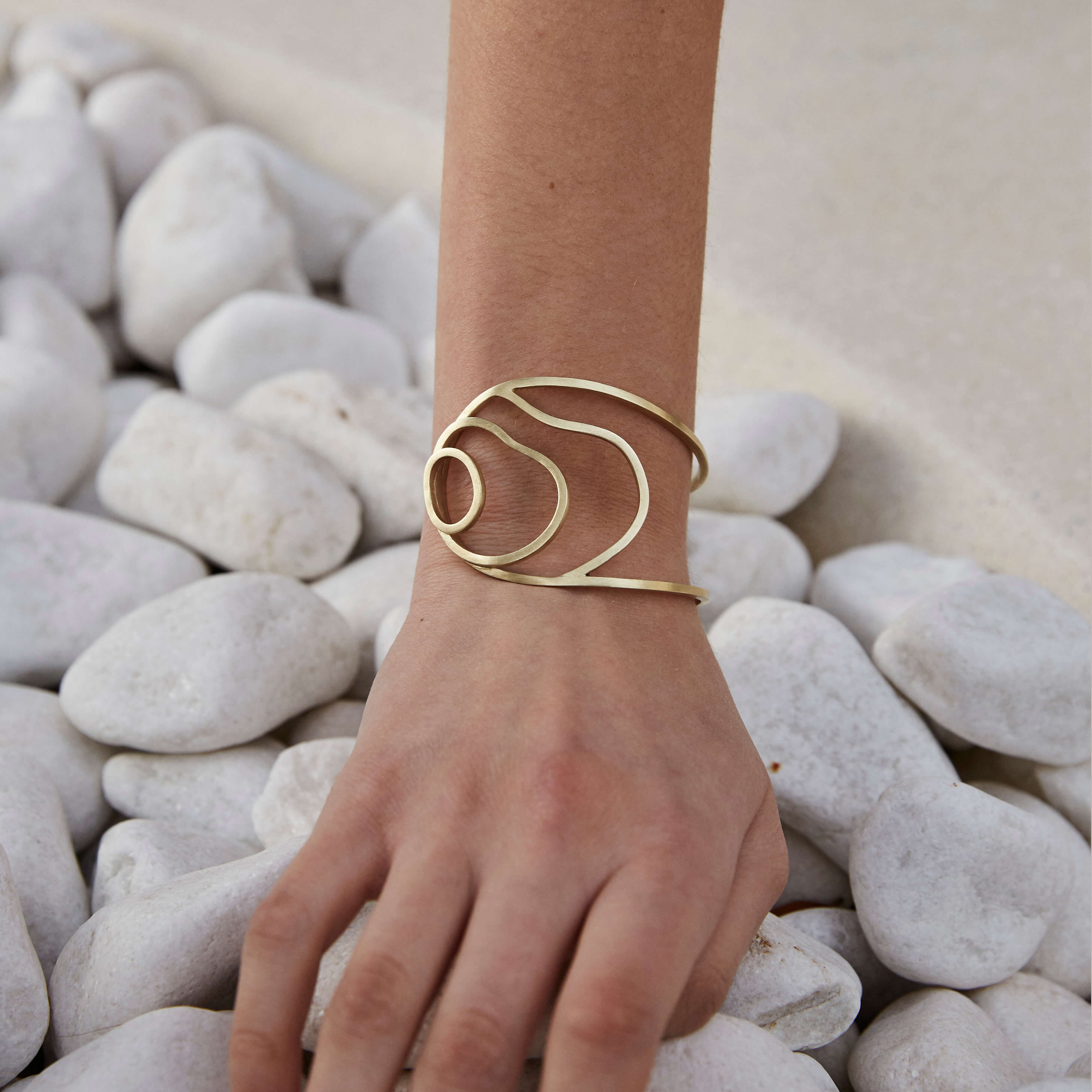 Pulsera / Brazalete Atlas - Dorado