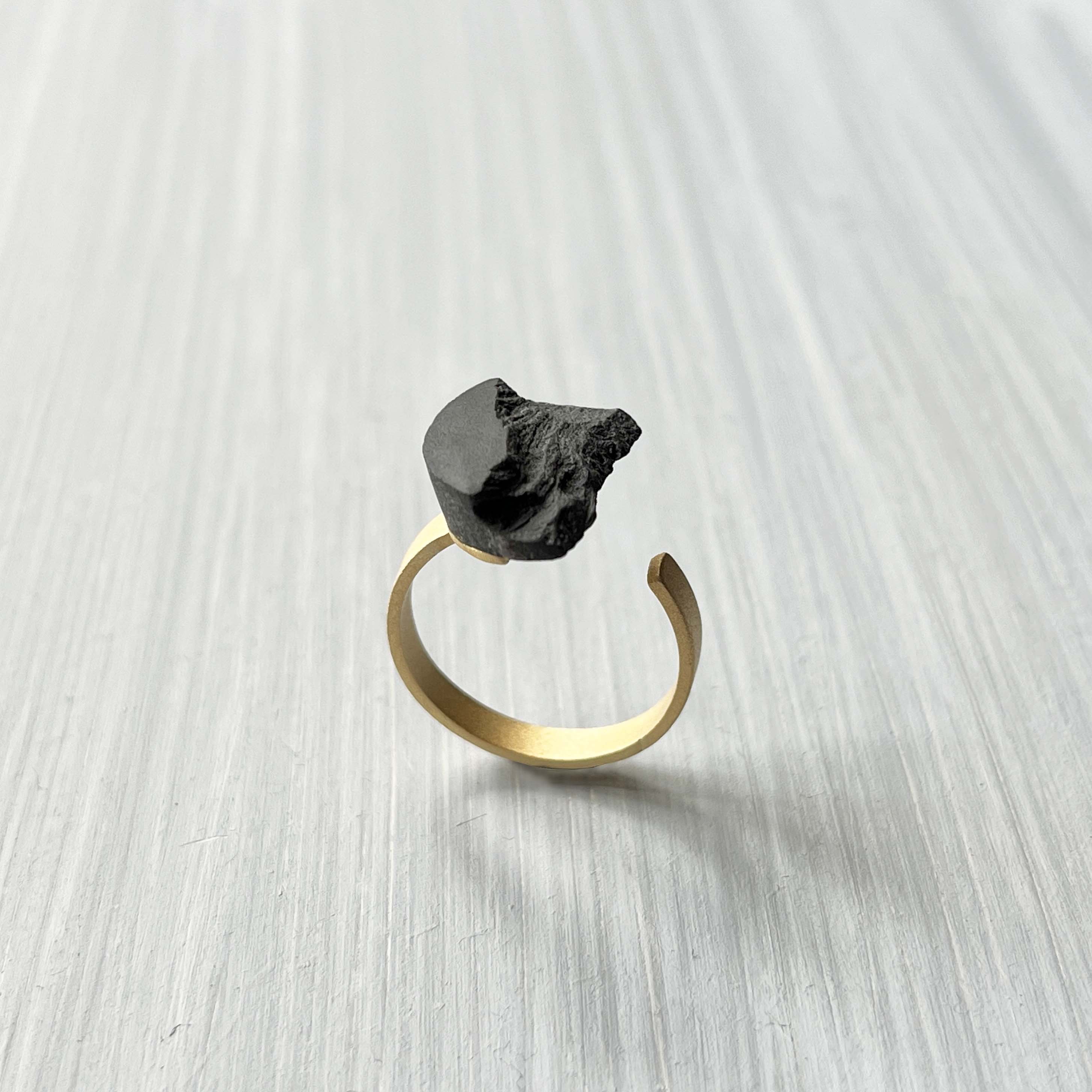 Anillo Curva Mini Dorado