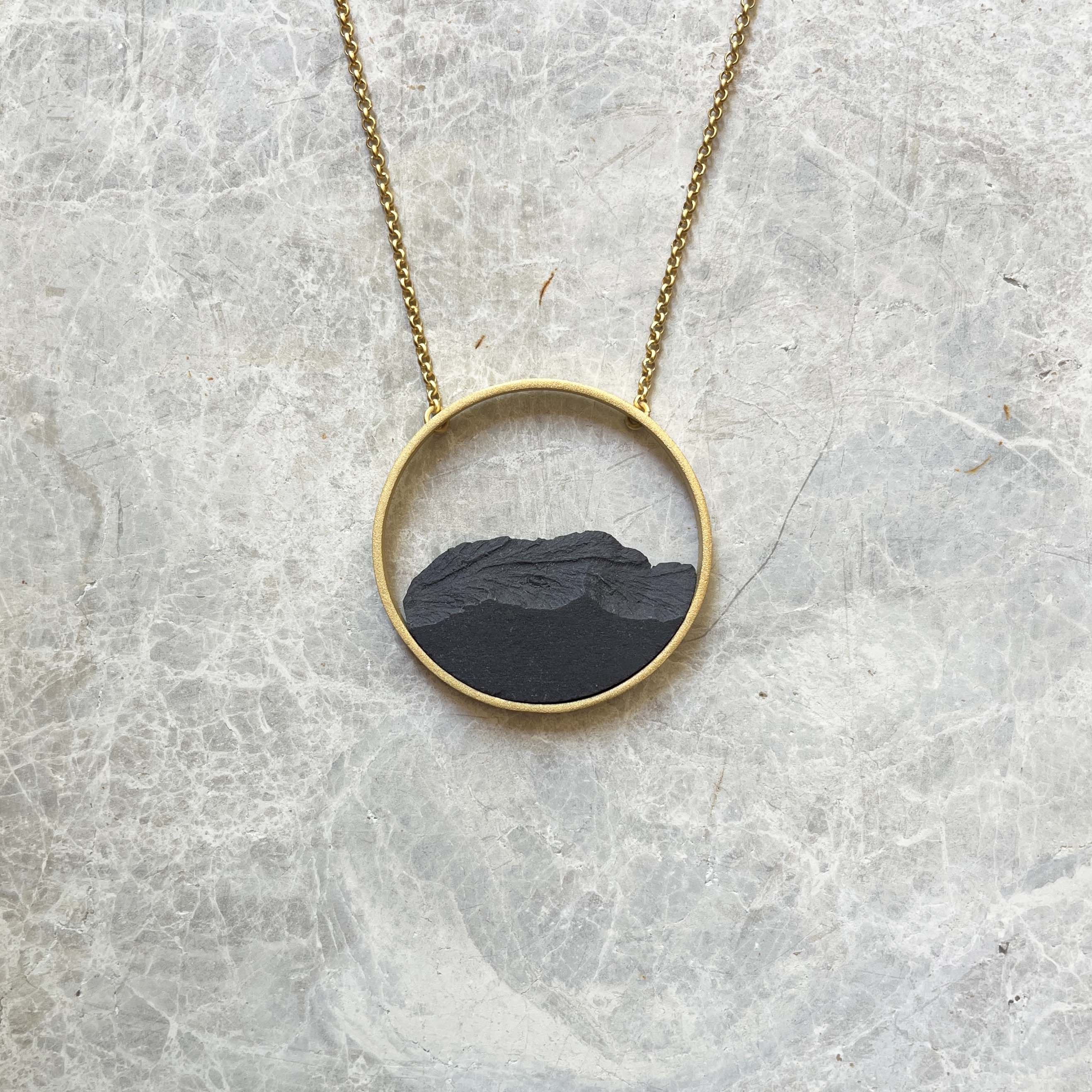 Collar Circular Dorado